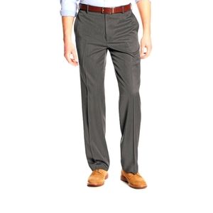 ❤4/$12 NWT Van Heusen Straight Fit Flat Front Traveler Pant